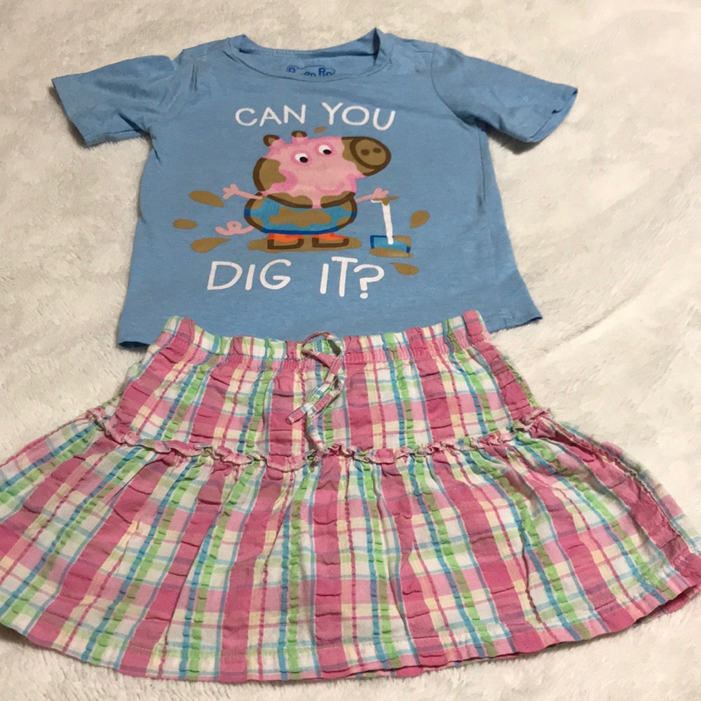 Toddler Girls Tee & Skort. GUC